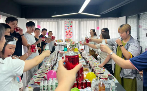 興千田蘇州分公司第二季度員工生日會(huì)3 興千田蘇州分公司第二季度員工生日會(huì)3